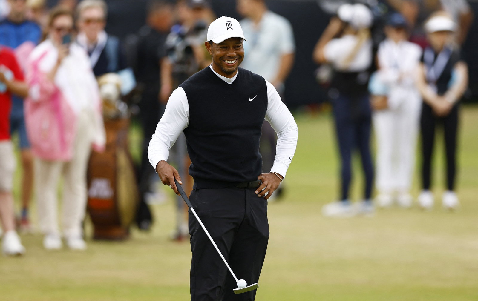 Tiger Woods announces himself as cover athlete for 